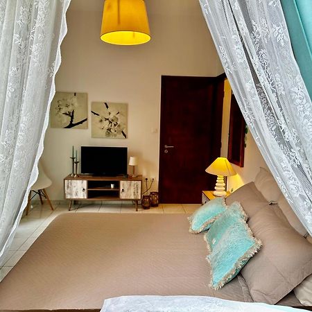 Eratous Seaside House Apartment Varnavas Luaran gambar