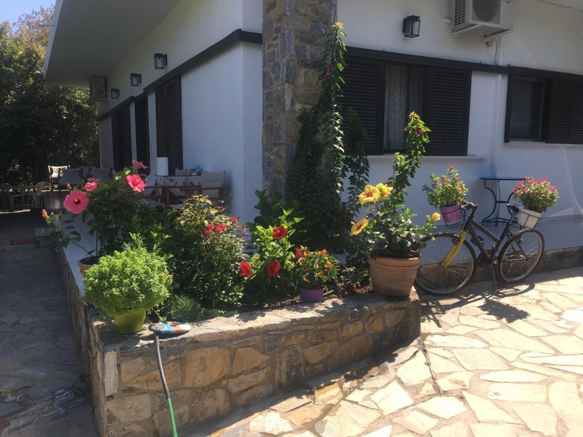 Eratous Seaside House Apartment Varnavas Luaran gambar