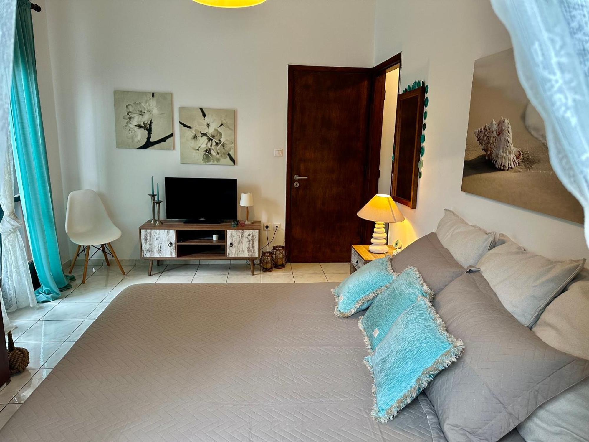 Eratous Seaside House Apartment Varnavas Luaran gambar