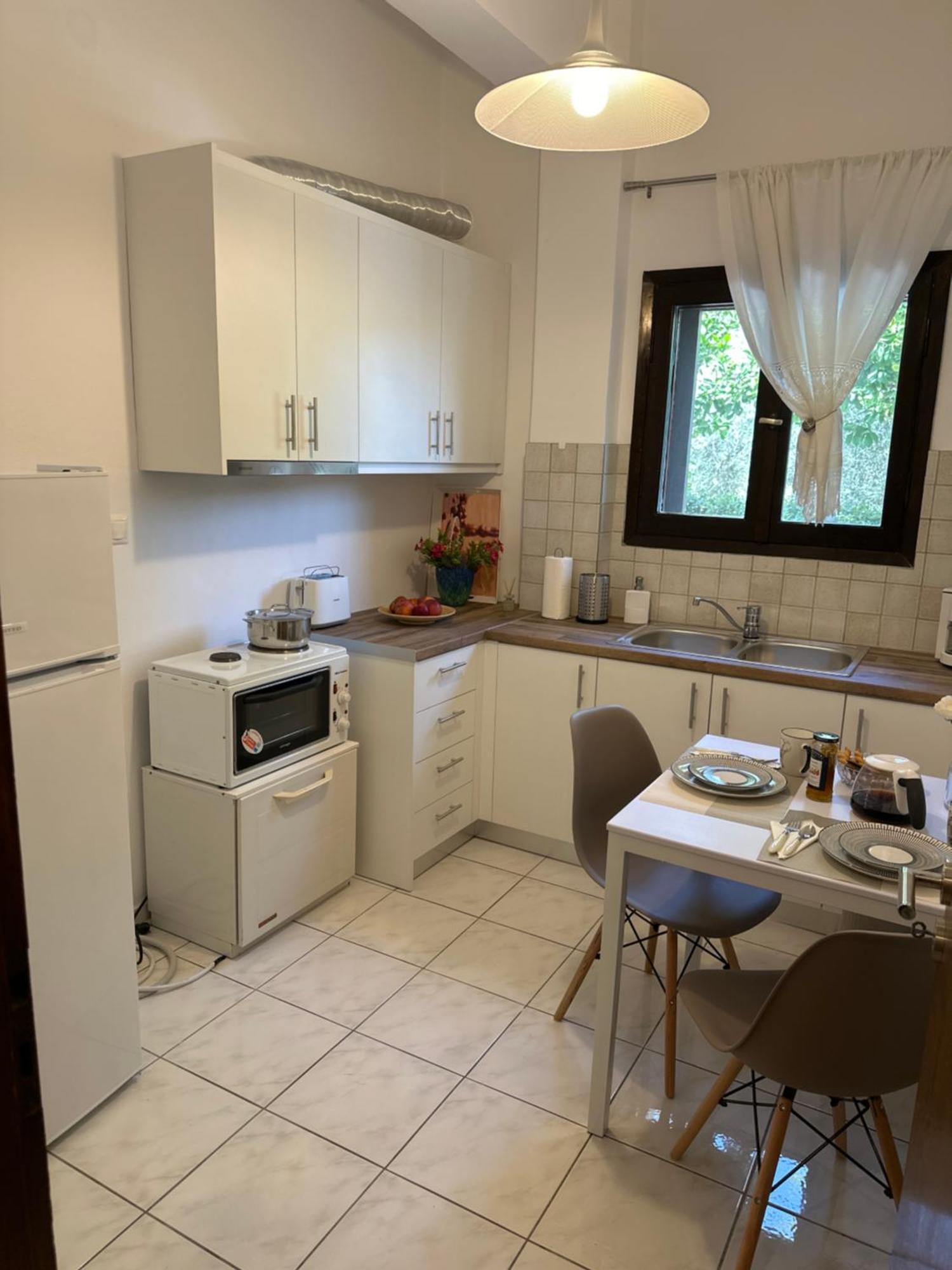 Eratous Seaside House Apartment Varnavas Luaran gambar